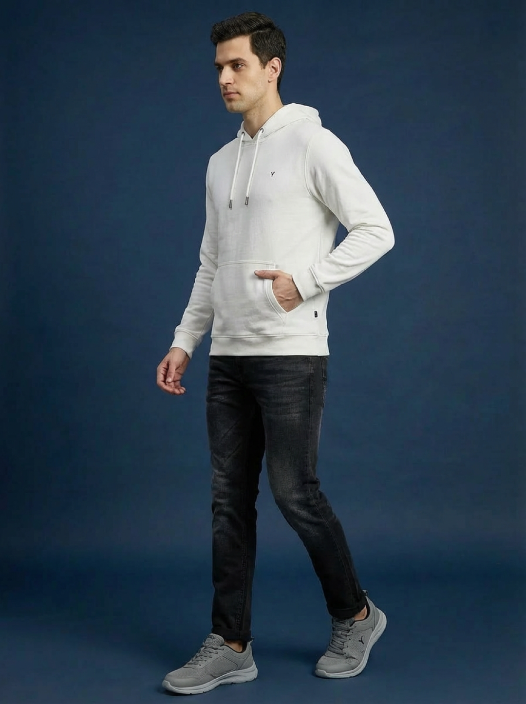 Van Heusen Man Hoodie White