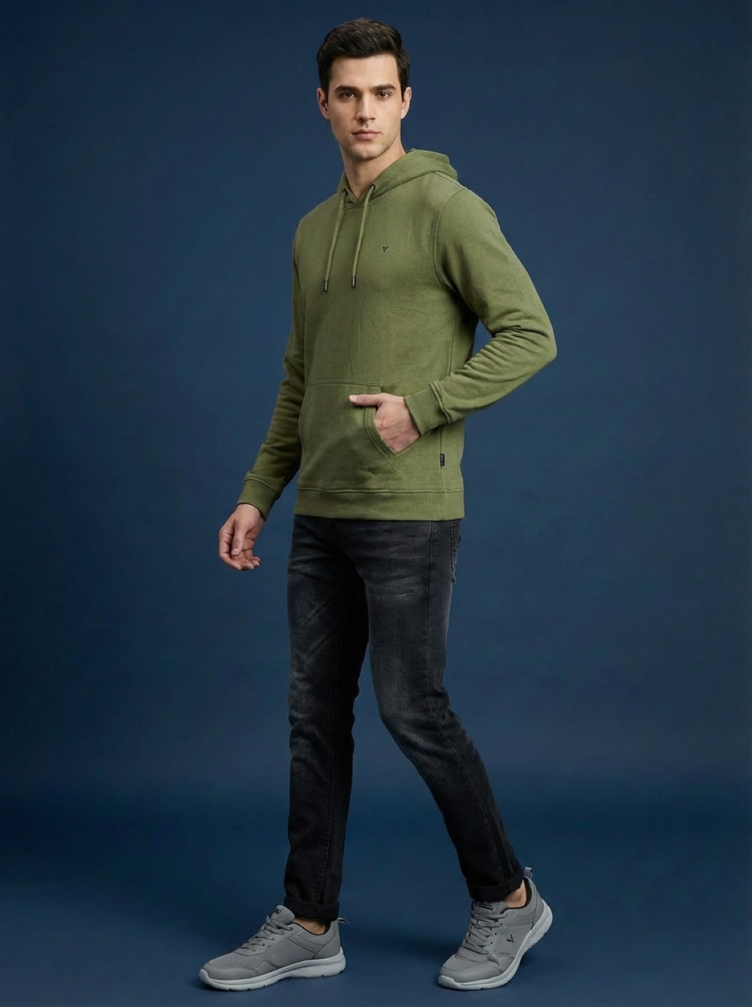 Van Heusen Man Hoodie Olive