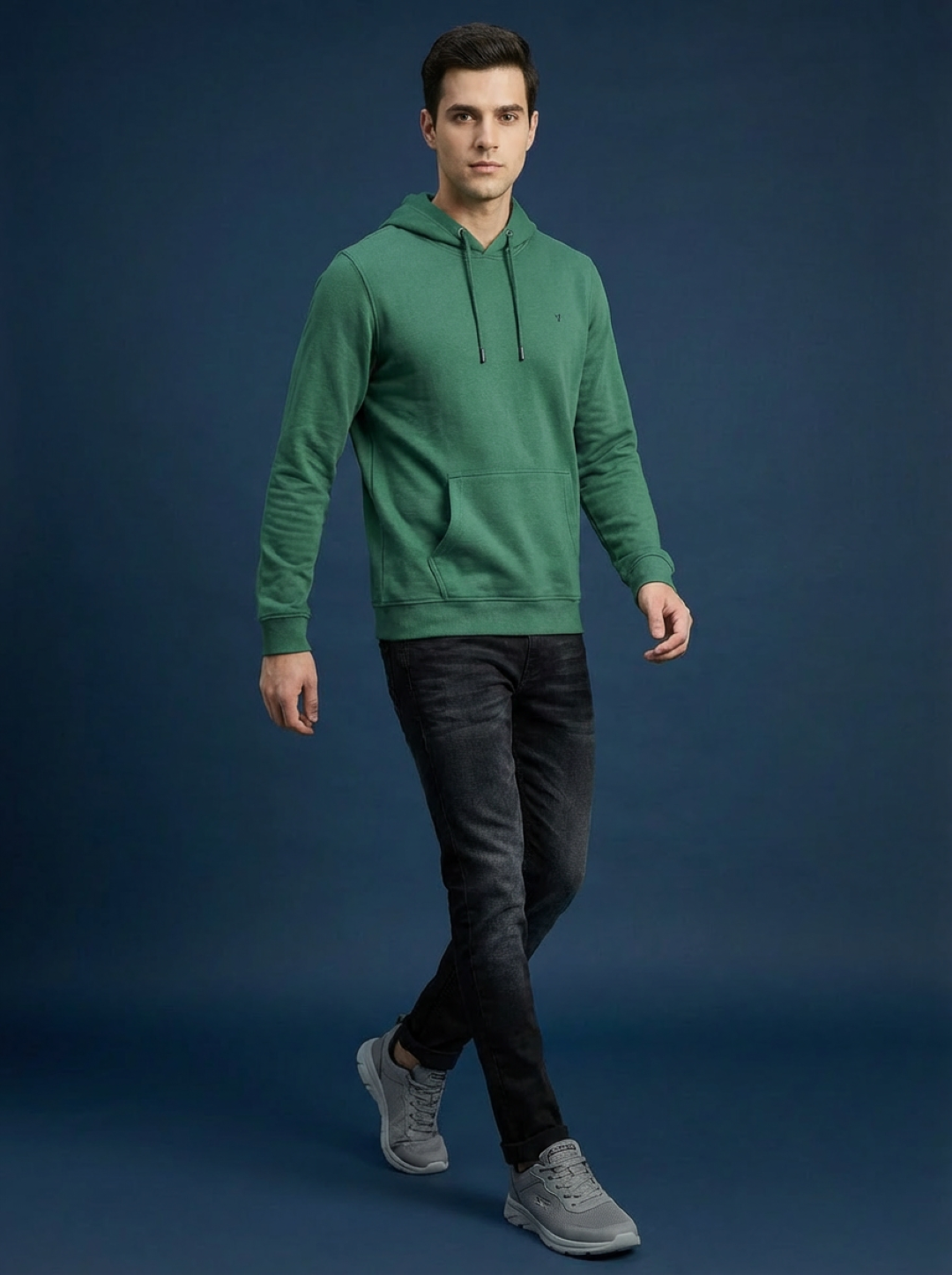 Van Heusen Man Hoodie Green